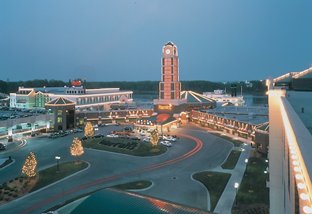 Harrah's North Kansas City Casino and Hotel
